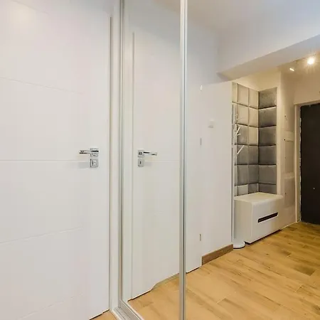 Chmielna Central 36 M2 - Free Parking - Stunning View * Varsovia