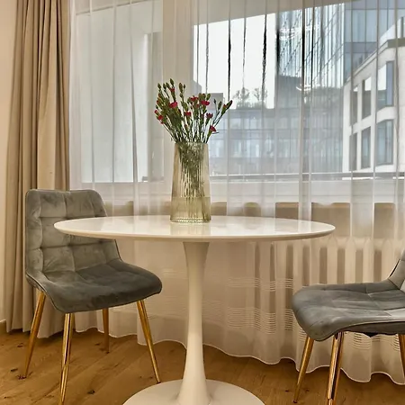 דירה Chmielna 36 M2 - Free Parking - Stunning View *